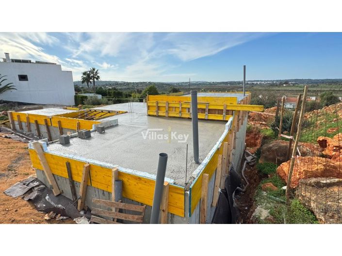 Image No.1-3 Bed Villa for sale