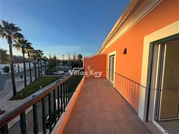 1 - Lagoa, House