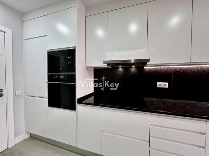 Image No.7-3 Bed House for sale