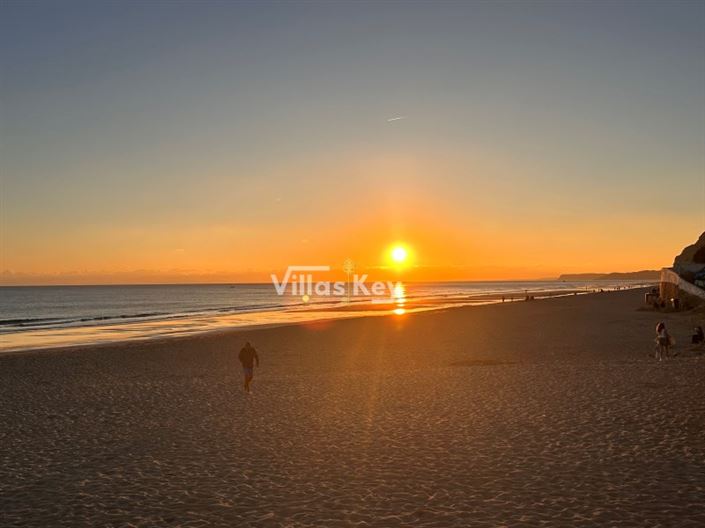 Image No.11-2 Bed House for sale