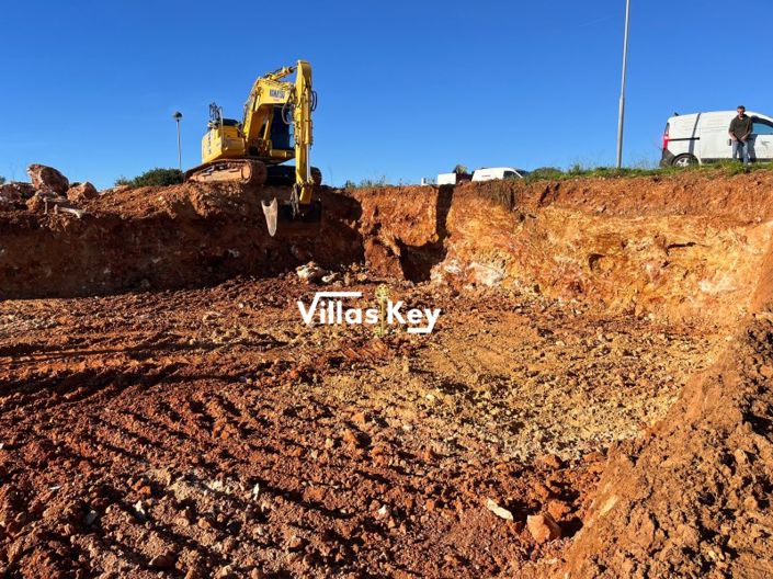 Image No.24-3 Bed House for sale