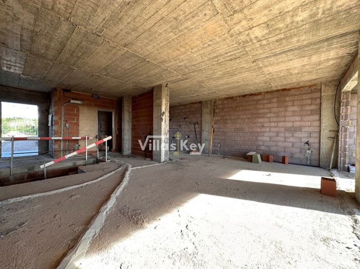 Image No.28-3 Bed Villa for sale