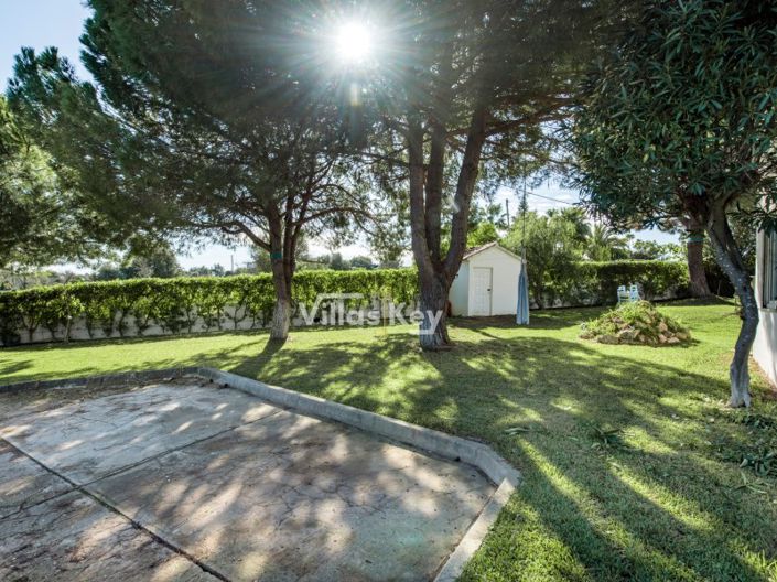 Image No.21-4 Bed House for sale