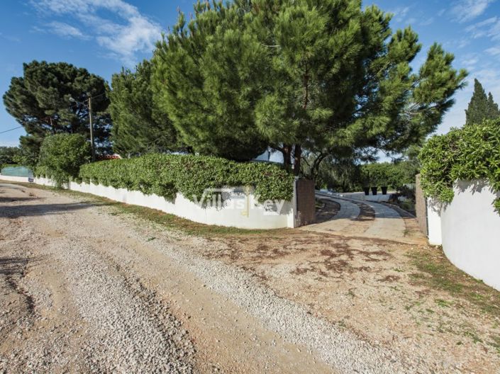 Image No.27-4 Bed House for sale