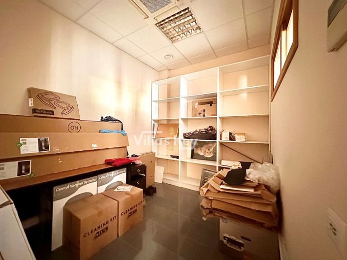 Image No.7-Commercial à vendre à Lagos