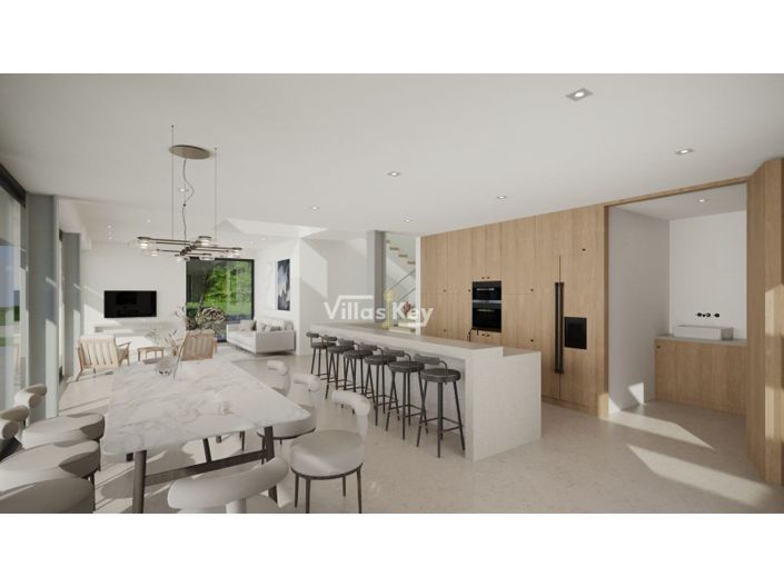 Image No.2-4 Bed House for sale