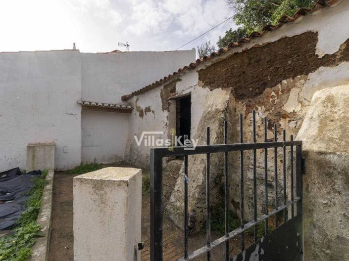 Image No.6-1 Bed House for sale