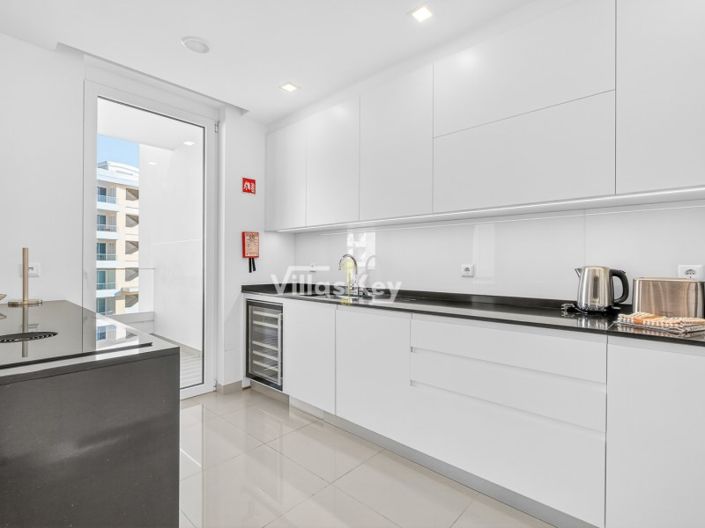 Image No.12-3 Bed Apartment for sale