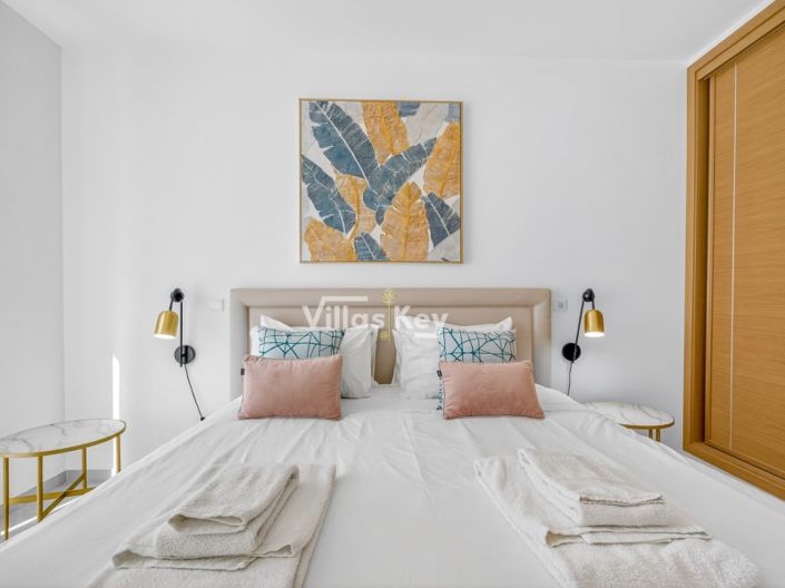 Image No.24-3 Bed Apartment for sale