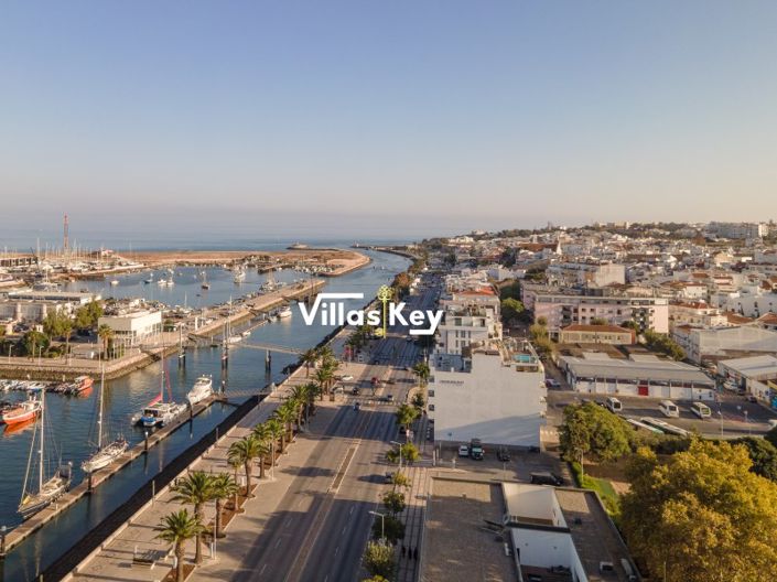 Image No.36-3 Bed Apartment for sale