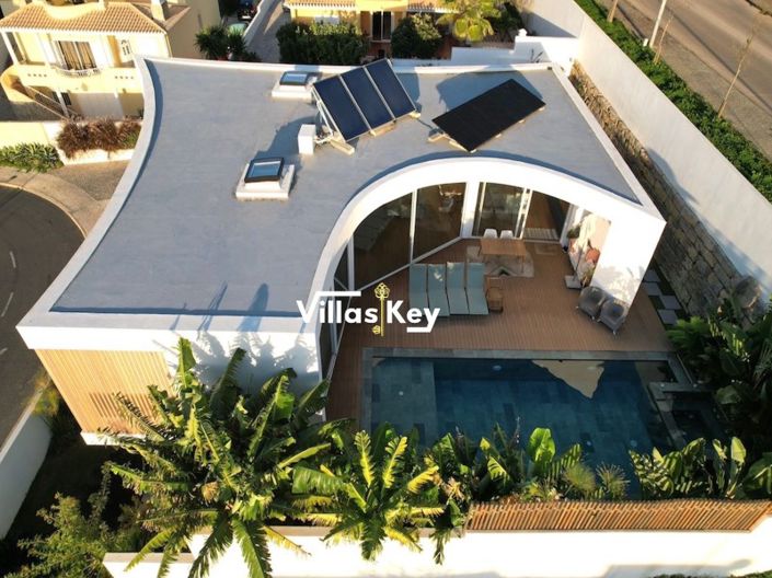 Image No.2-5 Bed House for sale