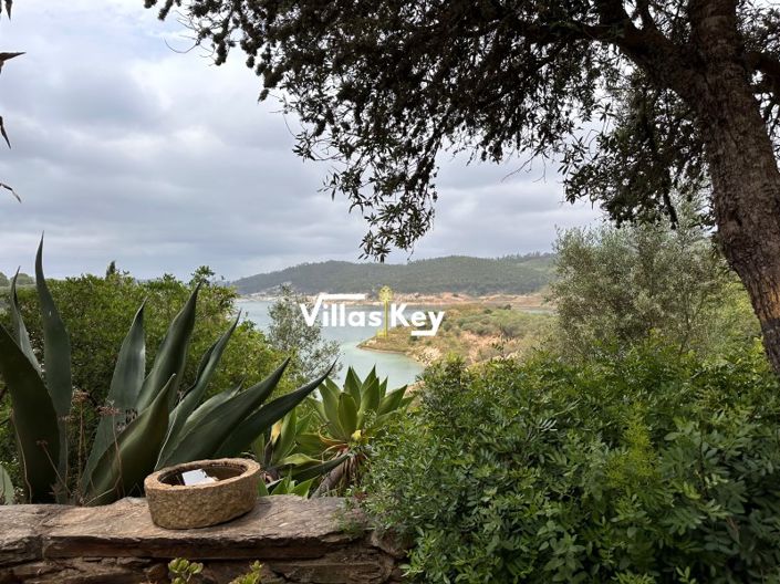 Image No.27-16 Bed Commercial for sale