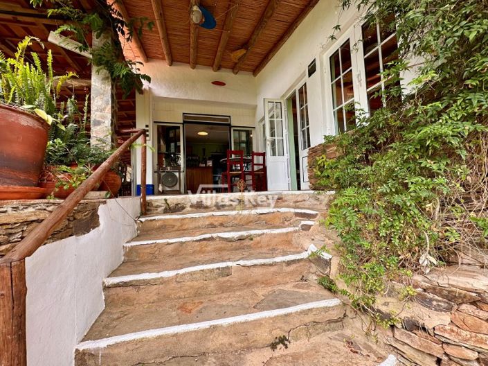 Image No.50-16 Bed Commercial for sale