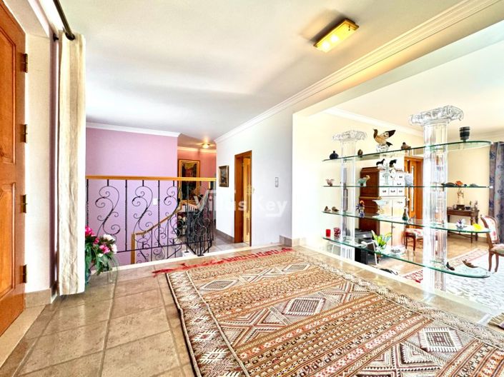 Image No.32-3 Bed House for sale