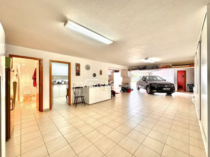 Image No.34-3 Bed House for sale