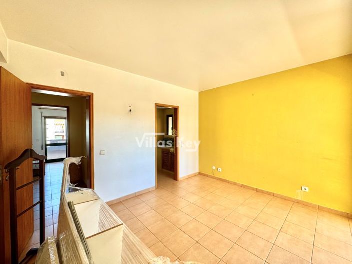 Image No.13-3 Bed Apartment for sale