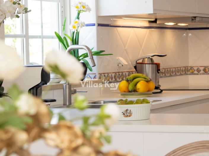 Image No.51-3 Bed House for sale