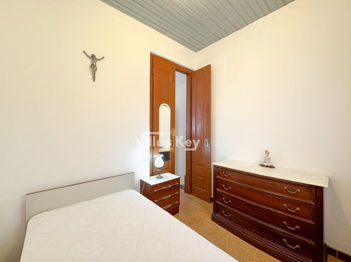 Image No.13-4 Bed House for sale