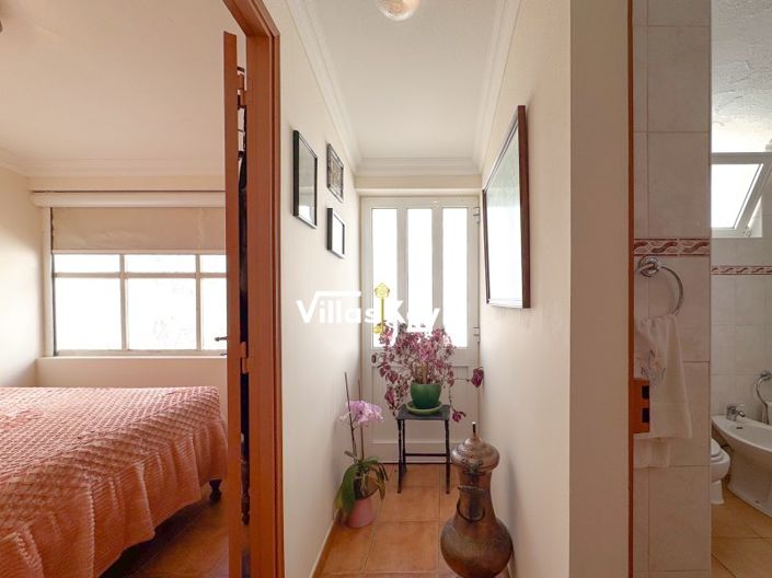 Image No.14-4 Bed House for sale