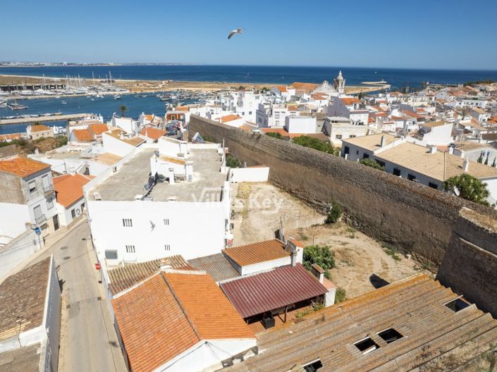 Image No.22-4 Bed House for sale