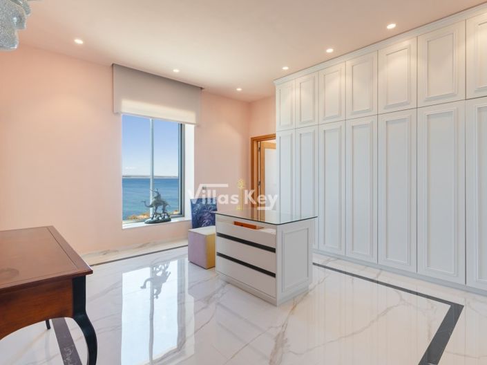 Image No.23-7 Bed House for sale