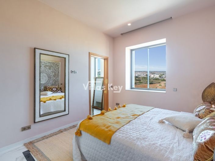 Image No.29-7 Bed House for sale