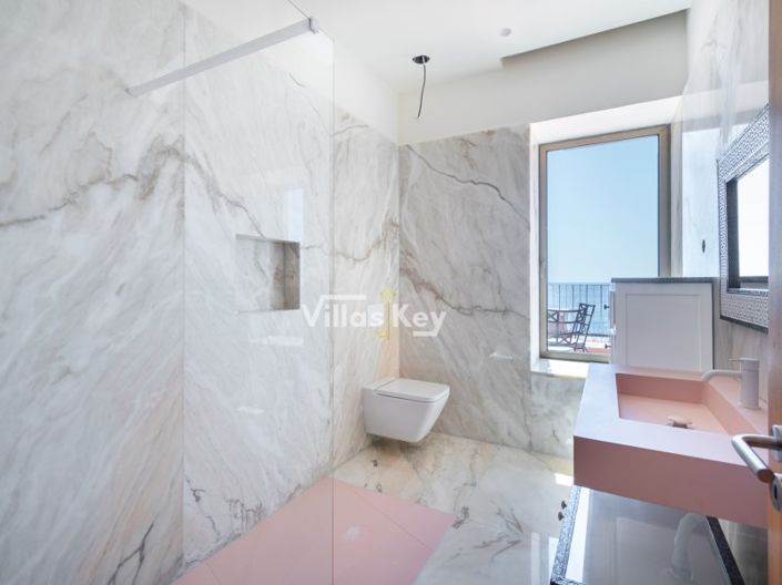 Image No.37-7 Bed House for sale