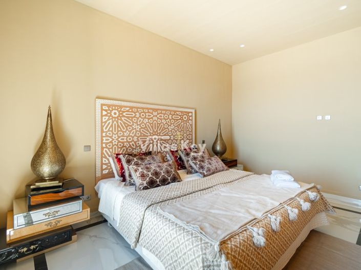 Image No.35-7 Bed House for sale