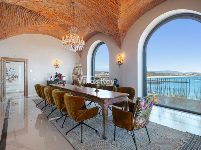 Image No.4-7 Bed House for sale