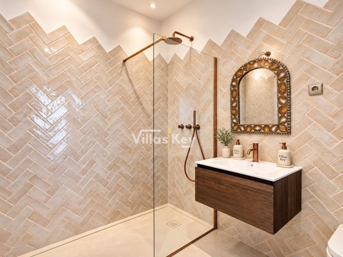 Image No.44-7 Bed House for sale