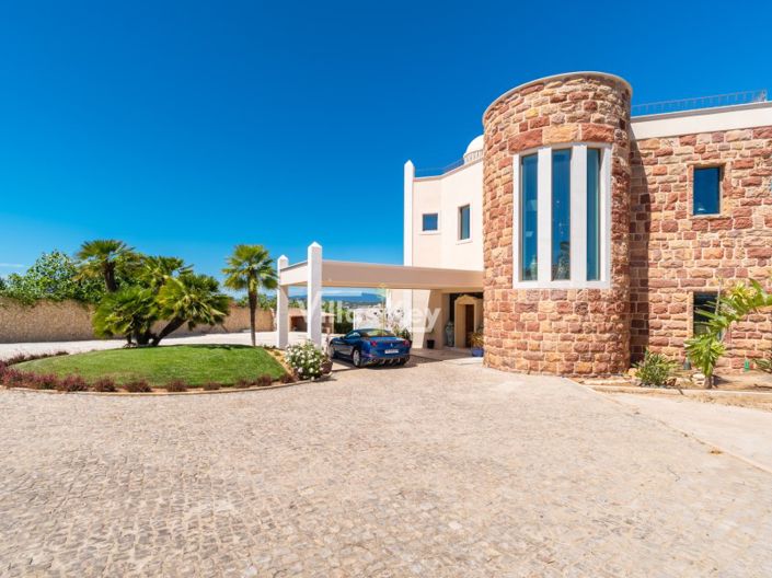 Image No.50-7 Bed House for sale