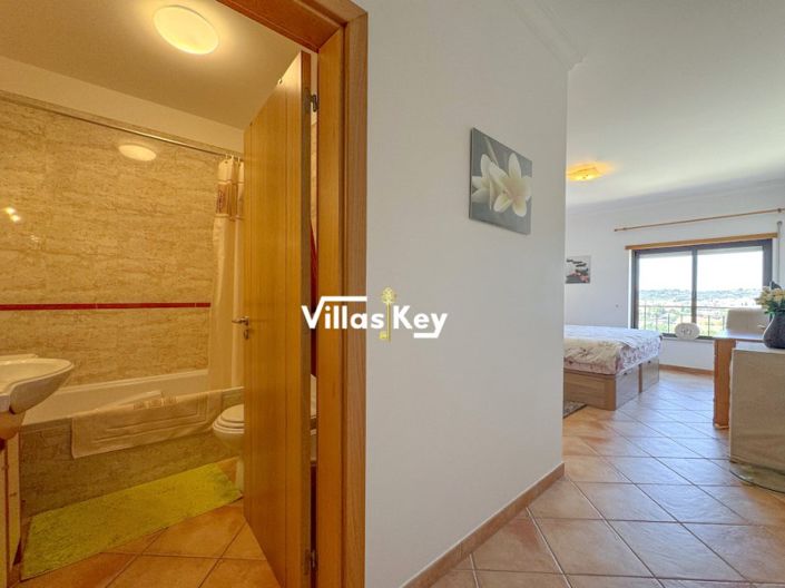 Image No.8-2 Bed Apartment for sale