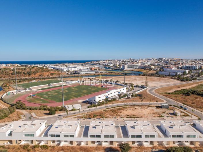 Image No.32-3 Bed House for sale