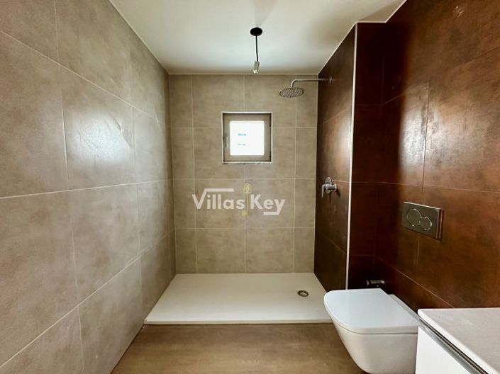 Image No.15-2 Bed Apartment for sale