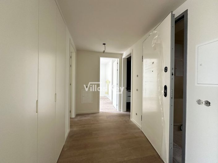 Image No.16-2 Bed Apartment for sale