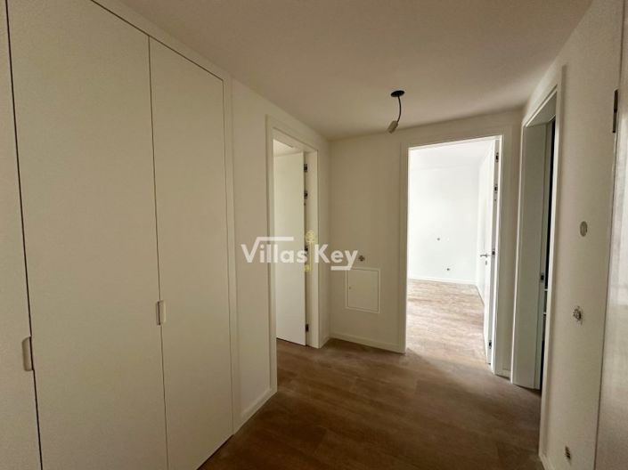 Image No.17-2 Bed Apartment for sale