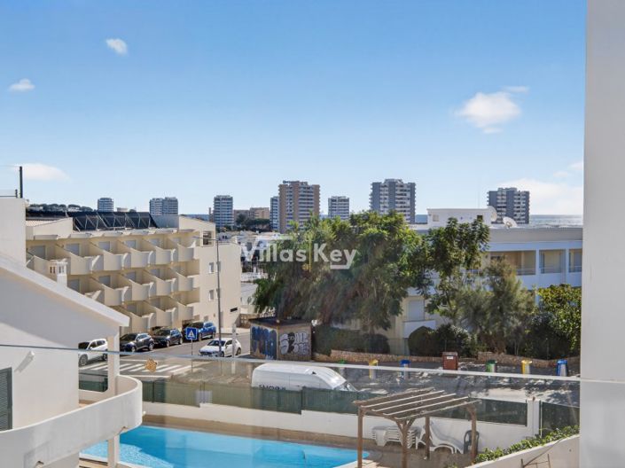 Image No.17-3 Bed Apartment for sale