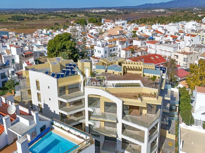 Image No.20-3 Bed Apartment for sale