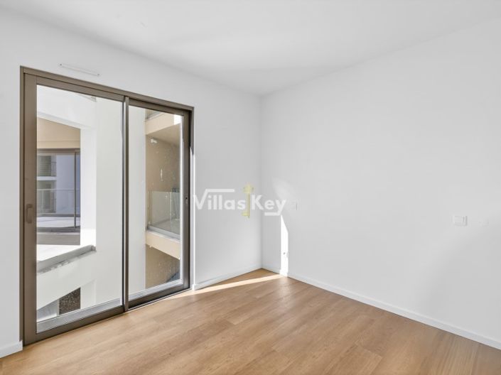 Image No.9-3 Bed Apartment for sale