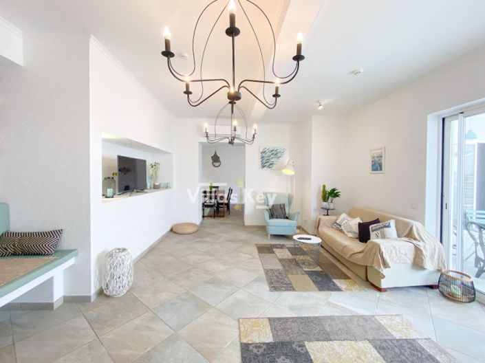 Image No.11-Maison de 7 chambres à vendre à Lagos