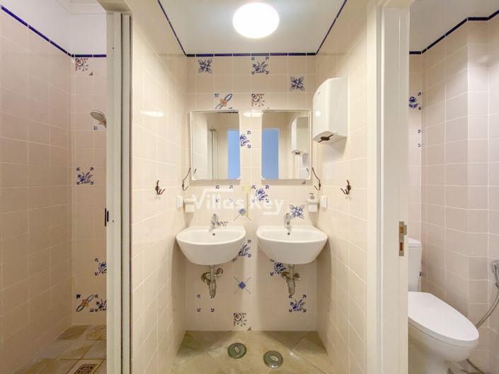 Image No.13-Maison de 7 chambres à vendre à Lagos