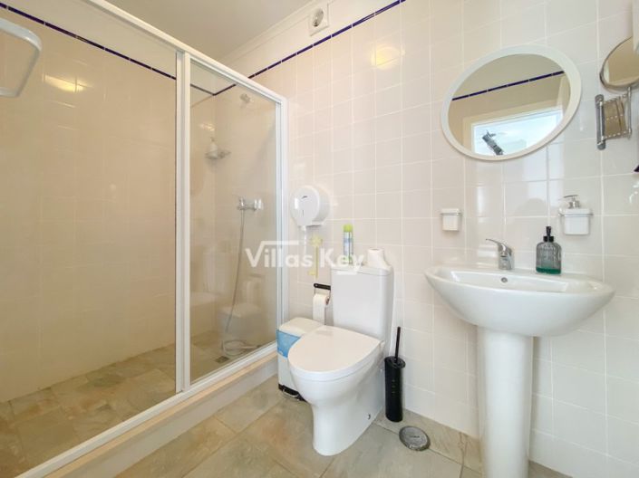 Image No.19-Maison de 7 chambres à vendre à Lagos