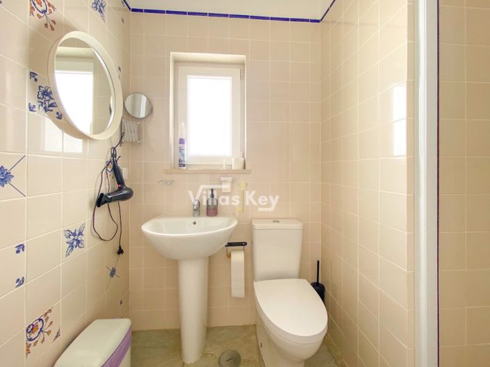 Image No.25-Maison de 7 chambres à vendre à Lagos