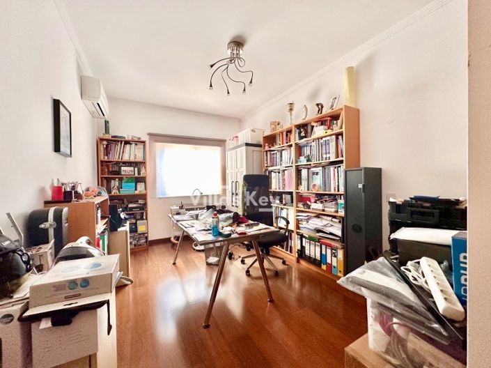 Image No.15-4 Bed Apartment for sale