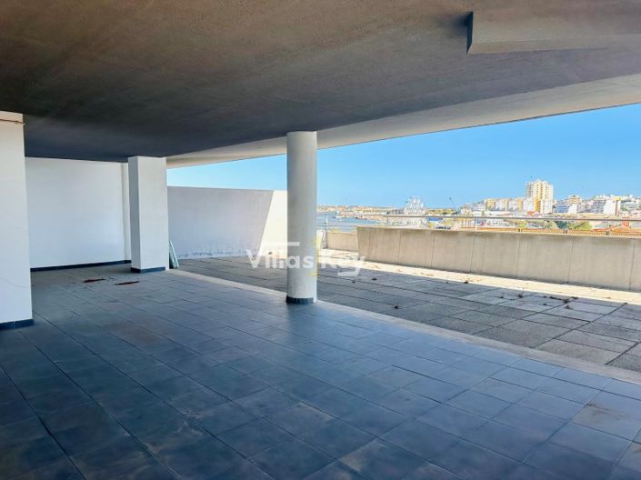 Image No.29-4 Bed Apartment for sale