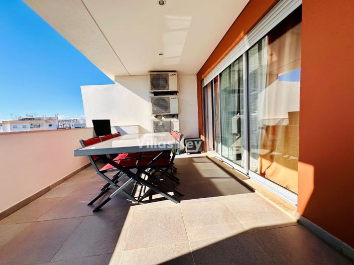 Image No.2-4 Bed Apartment for sale