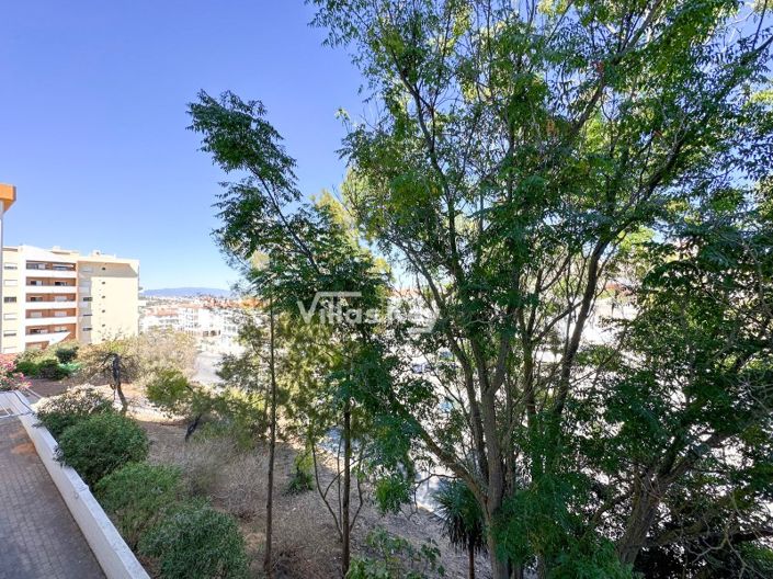 Image No.10-3 Bed Apartment for sale