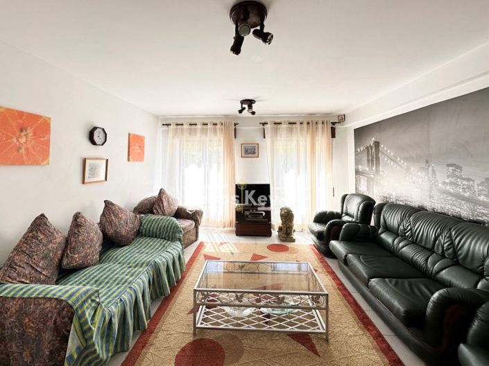 Image No.6-3 Bed Apartment for sale