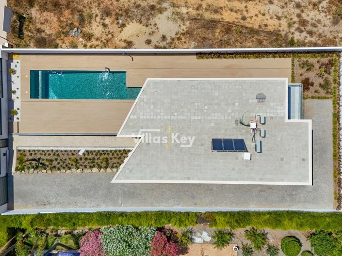 Image No.33-4 Bed House for sale