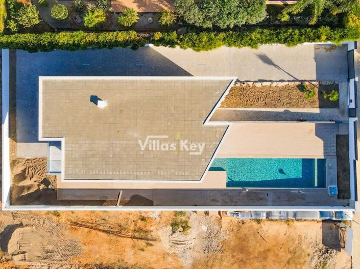 Image No.36-3 Bed House for sale